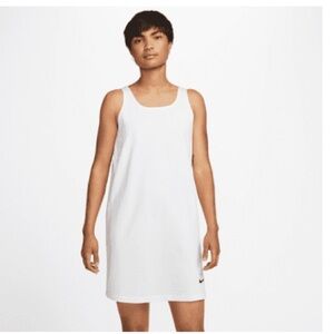 White tank Nike dress. Size medium. Worn once.